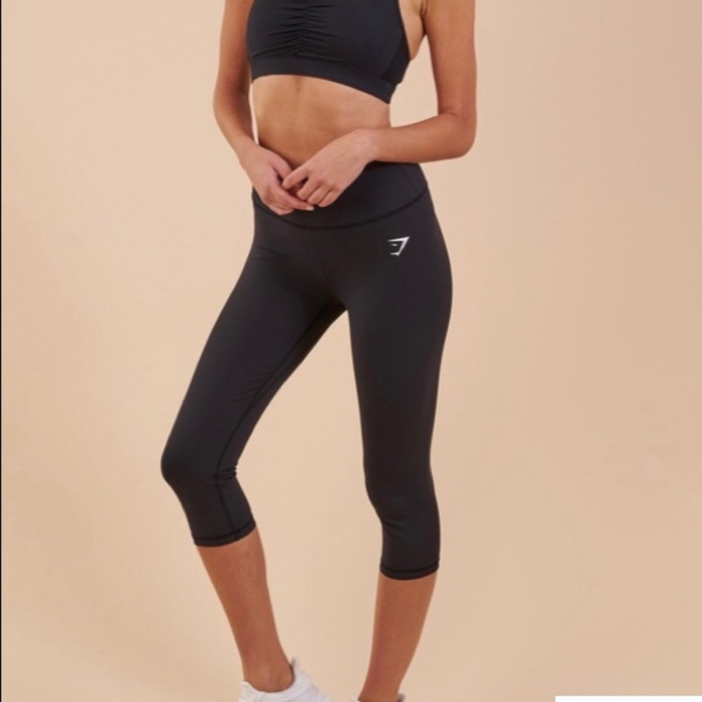 Brand new GYM SHARK crop leggings size S